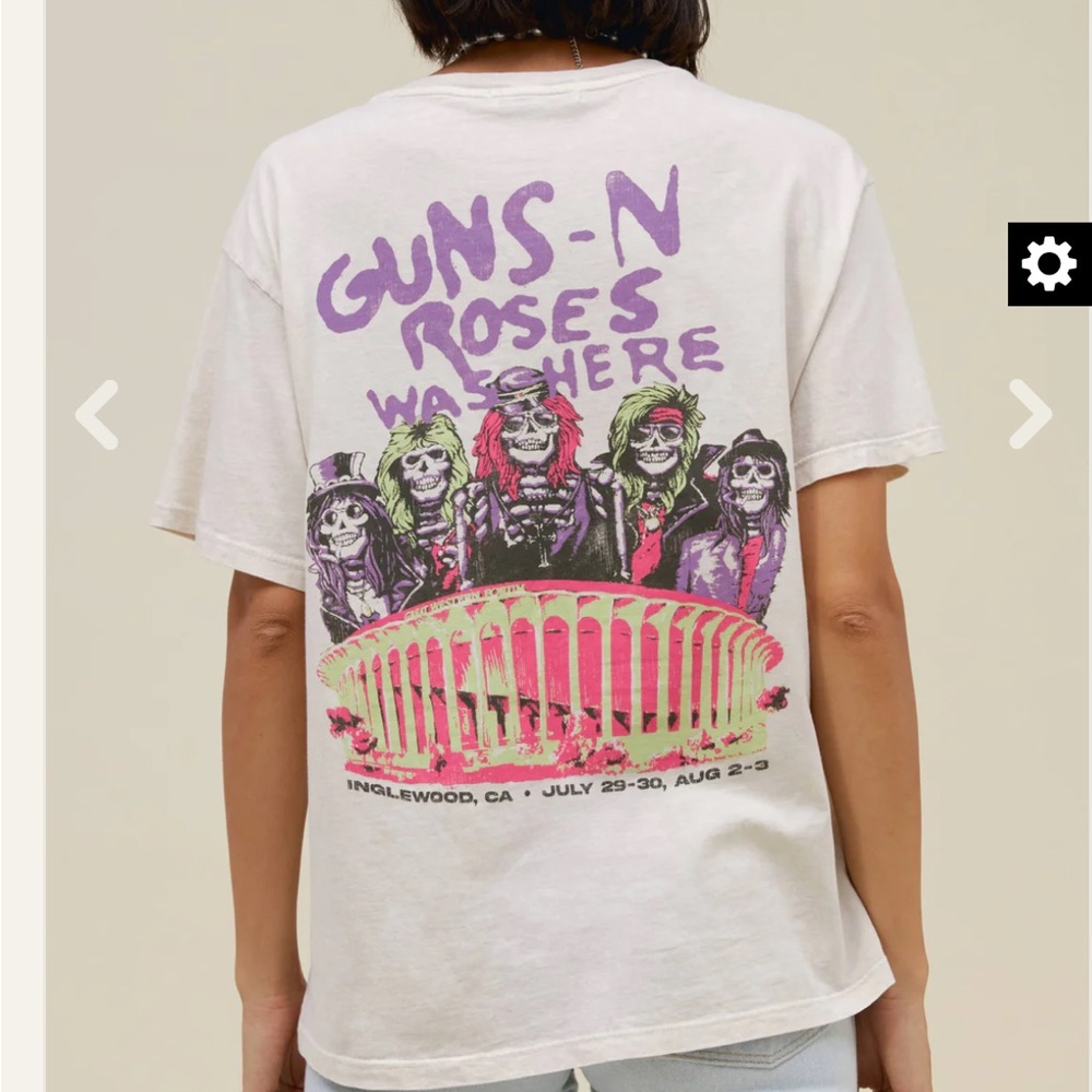 Daydreamer Guns N’ Roses band shirt. Size small new with tags